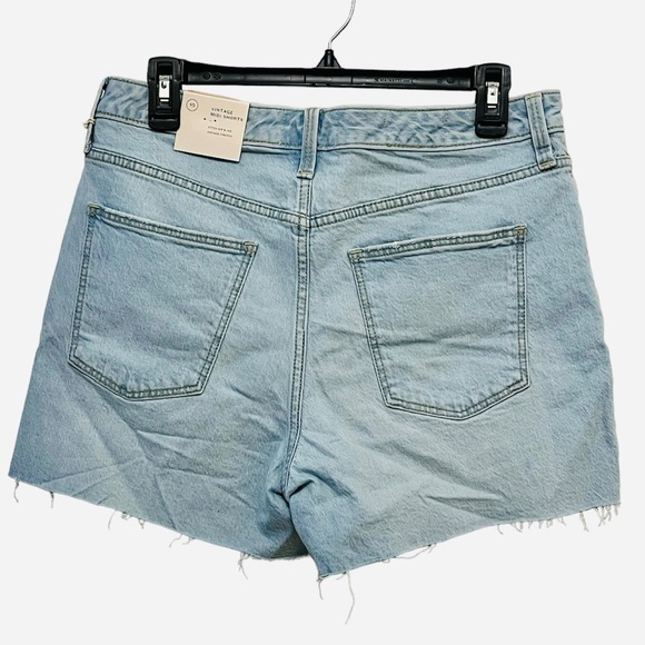 Universal Thread Vintage Mini Jean Shorts (Light Wash) - Picture 5 of 6